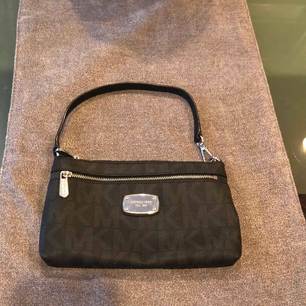 Michael Kors wristlet/mini bag. Black MK Logo